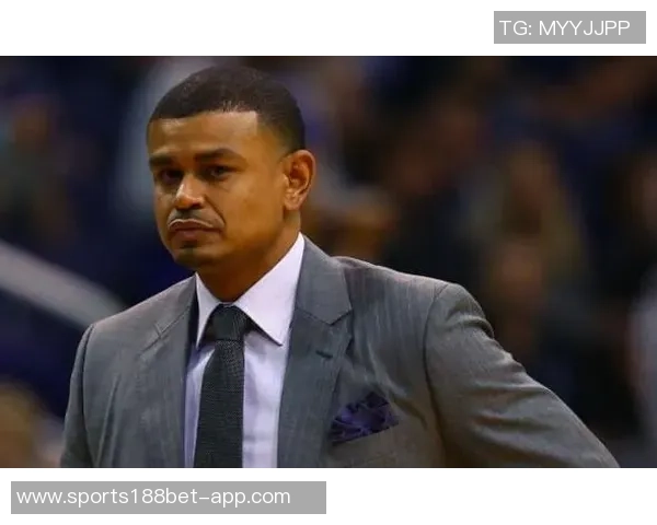 太阳主帅赞马威表现出色称其不断设定新目标并严格要求自己 太阳主帅赞马威表现出色称其不断设定新目标并严格要求自己