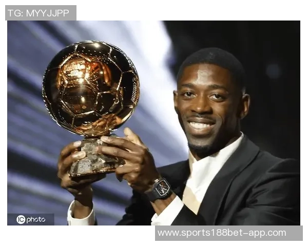 登贝莱回乡展示金球奖感恩故土成就职业生涯 登贝莱回乡展示金球奖感恩故土成就职业生涯