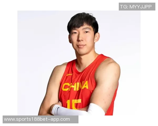 媒体人分析周琦低位威胁性建议教练组调整战术以充分发挥其优势 媒体人分析周琦低位威胁性建议教练组调整战术以充分发挥其优势